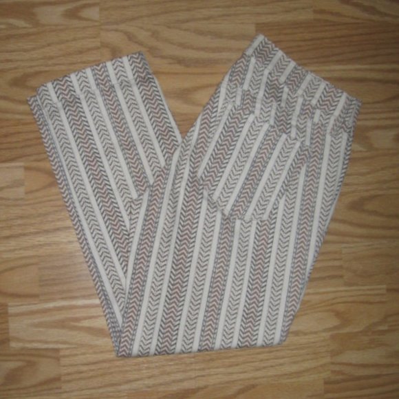 Ann Taylor LOFT Modern Cuffed Crop Pants - Picture 1 of 6